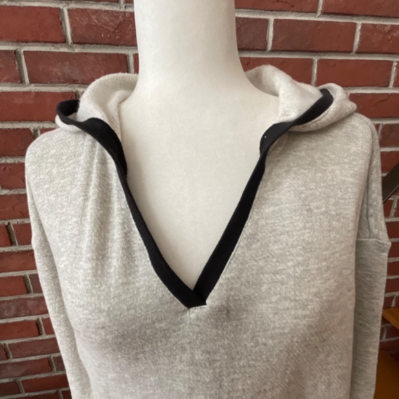 Lucky Brand Sweatshirt Pullover Cotton Grey Hoodie Size XS NWT - Picture 10 of 13